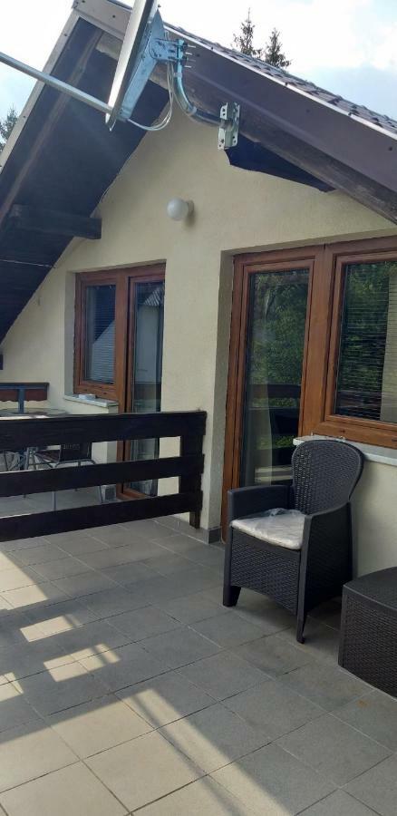 Guesthouse Marton Jezerce Extérieur photo